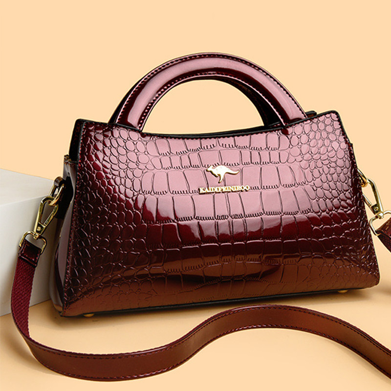 Kangaroo Crocodile Pattern Cro - огляд і ціна Women'S Kangaroo Bags